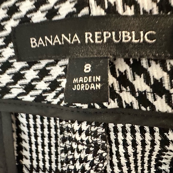 Banana Republic Houndstooth ankle cropped wide leg pants. - Picture 3 of 6